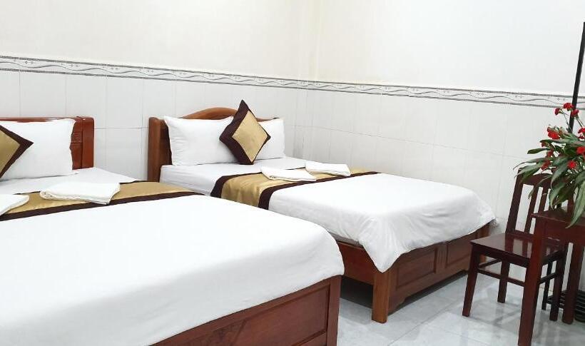 اتاق استاندارد چهار تخته, Tai Tri Guest House