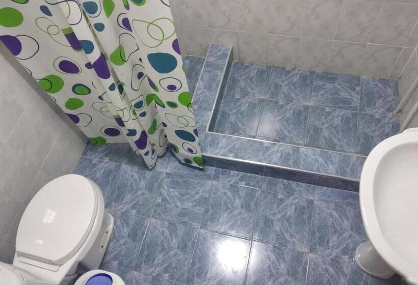 Четырехместный Номер Стандарт, Zarin Guest House B&b