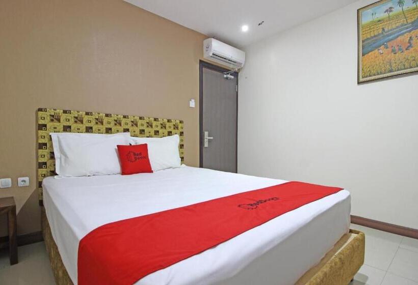 اتاق لوکس, Reddoorz Near Uns Solo