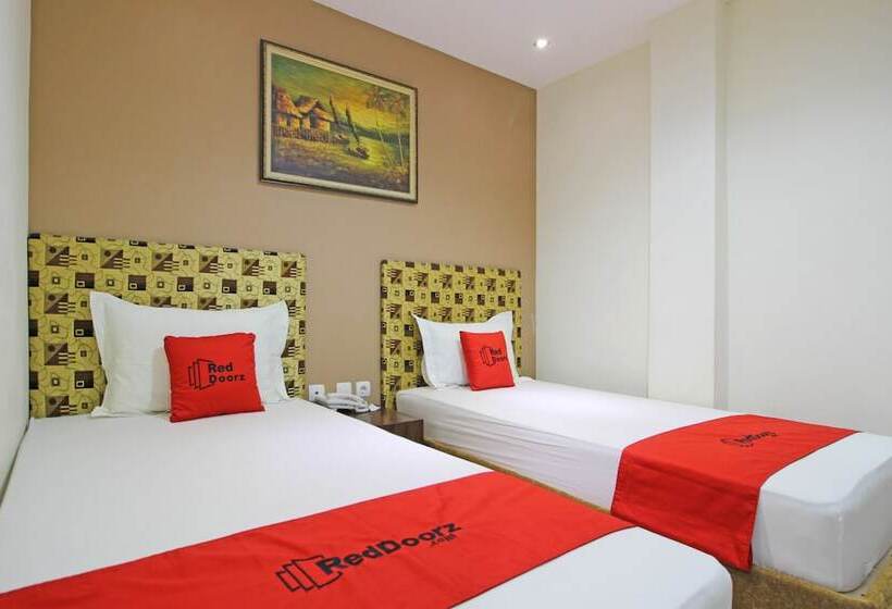اتاق استاندارد, Reddoorz Near Uns Solo