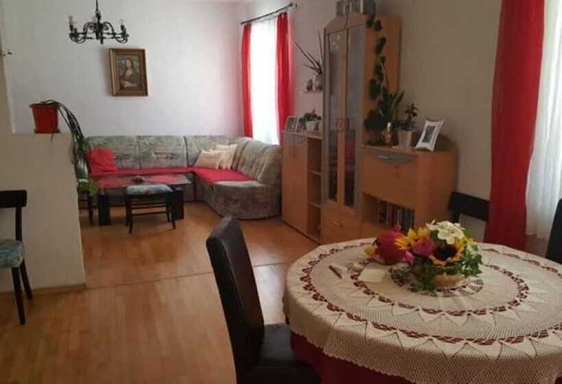 Семейный Номер Deluxe, Privatzimmer Dimitrova