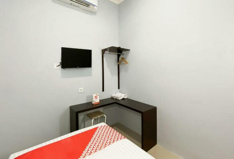 غرفة قياسية فردية, Reddoorz Syariah Near Pantai Padang 2