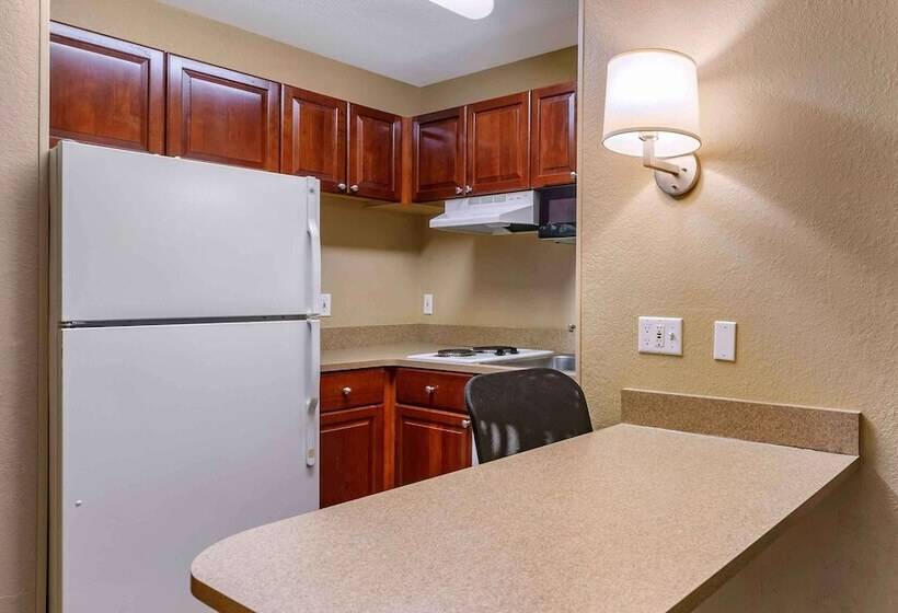 Студия Deluxe, Extended Stay America Suites   Tampa   Airport   N Westshore Blvd