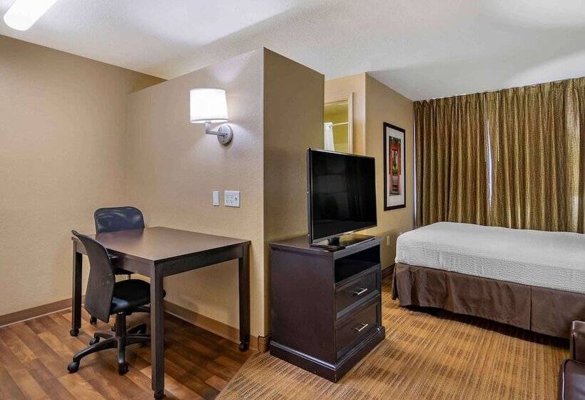 Студия Deluxe, Extended Stay America Suites   Tampa   Airport   N Westshore Blvd