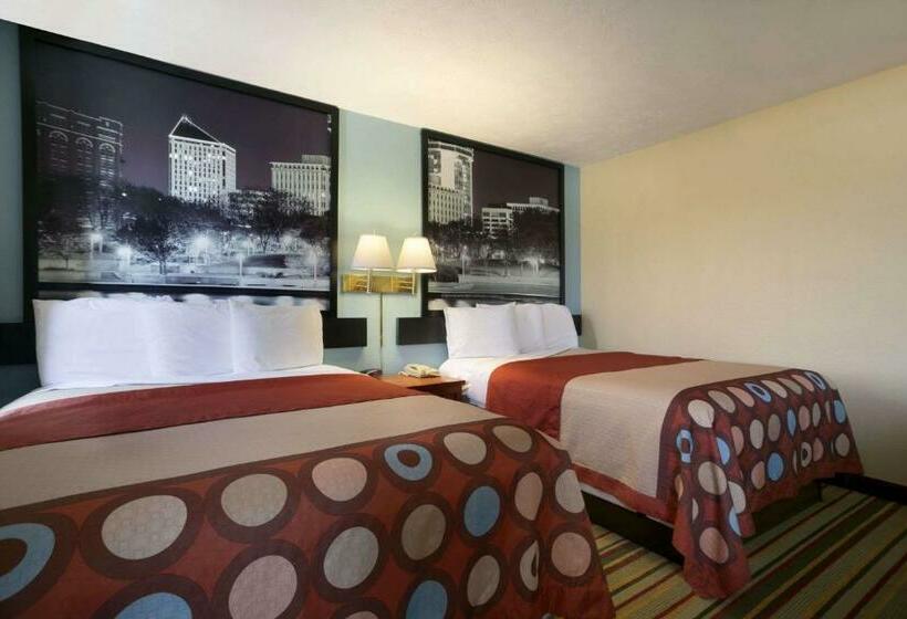Номер Стандарт 2 Двуспальные Кровати, Super 8 By Wyndham Park City/north Wichita Area