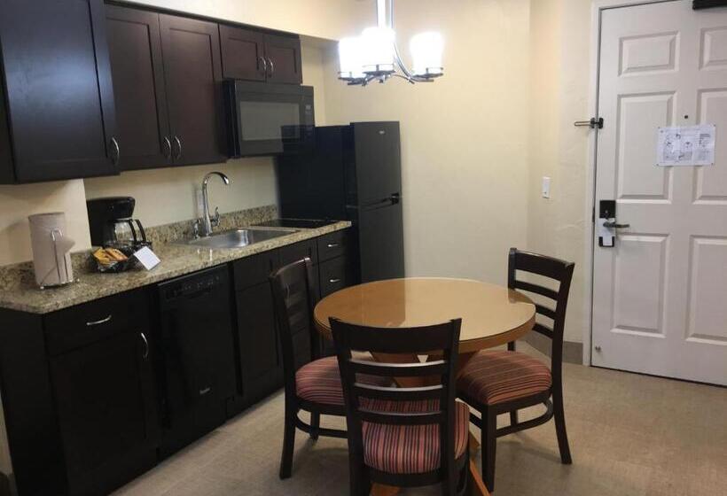 Люкс 2 Спальни, Hilton Vacation Club Varsity Club Tucson