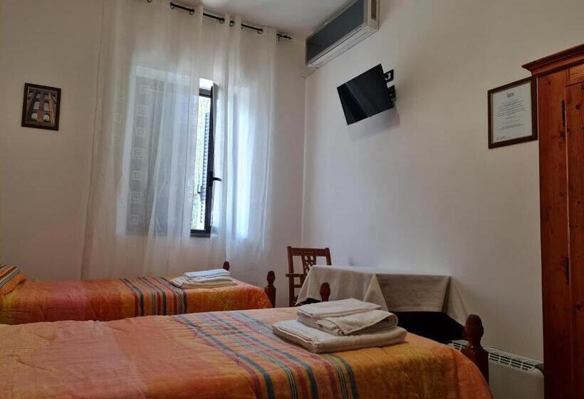 Standard room with outdoor bath, Casale Rurale