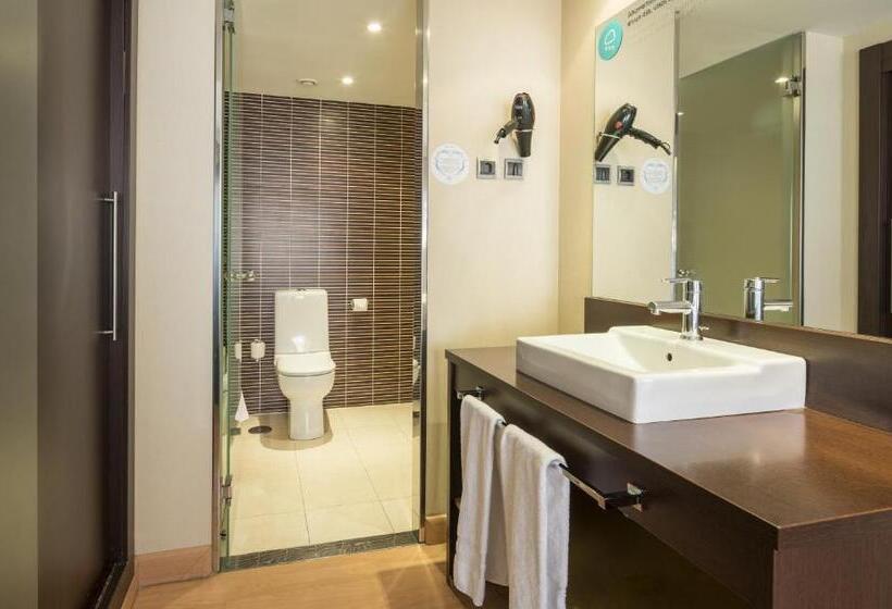 Номер Премиум, Ilunion Suites Madrid