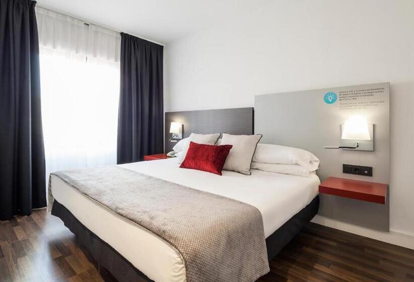 Номер Superior, Ilunion Suites Madrid