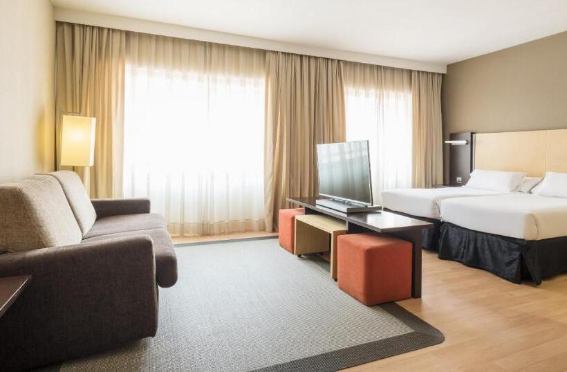Семейный Номер, Ilunion Suites Madrid