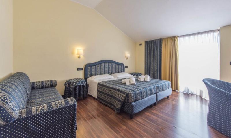 Семейный Номер, Yachting Hotel Mistral