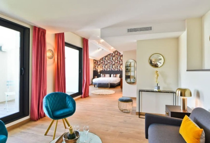 Полулюкс Вид на Город, La Villa Port D Antibes & Spa