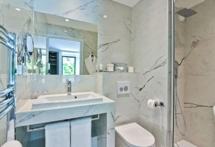 Номер Комфорт, La Villa Port D Antibes & Spa