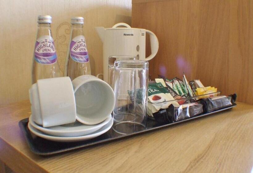 패밀리 룸, Tayside