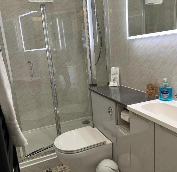 Номер Стандарт, West End Guest House