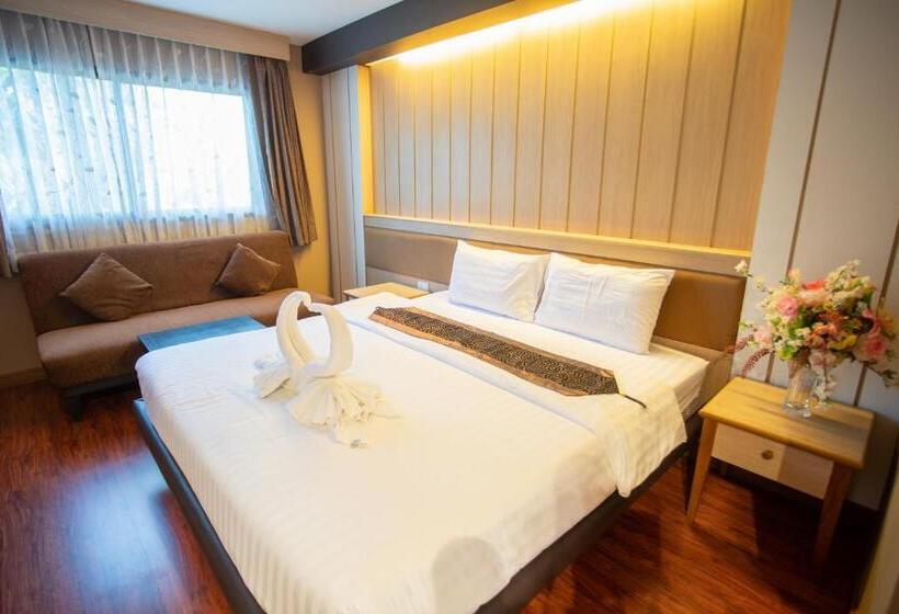 带河湖景观的套房, Chawalun Resort