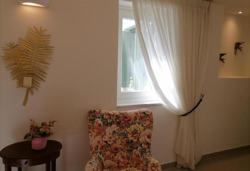 Люкс Deluxe Кровать Кинг, Armonia Resort
