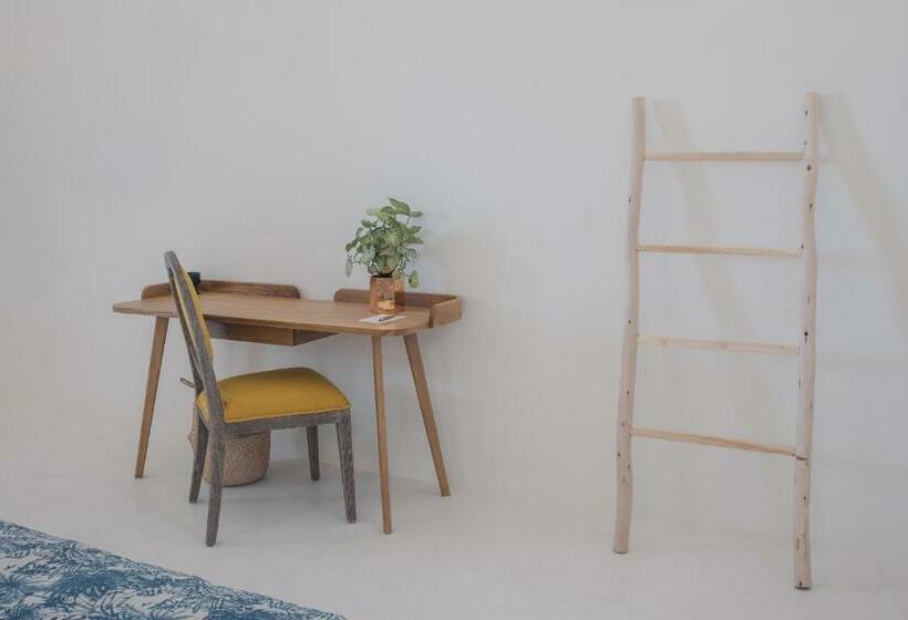 سوییت, Koukoumi Vegan Boutique