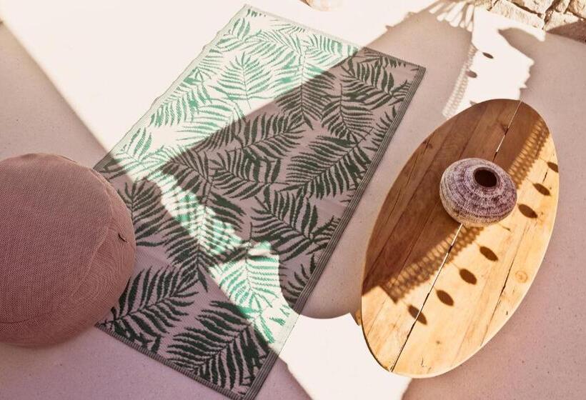 سوییت, Koukoumi Vegan Boutique