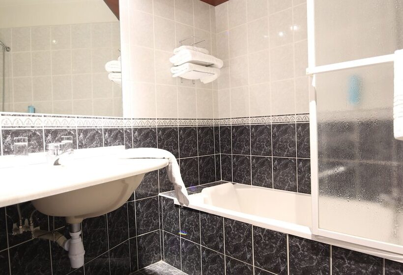 اتاق سوپریور با چشم‌انداز رودخانه, Best Western  Le Pont D Or