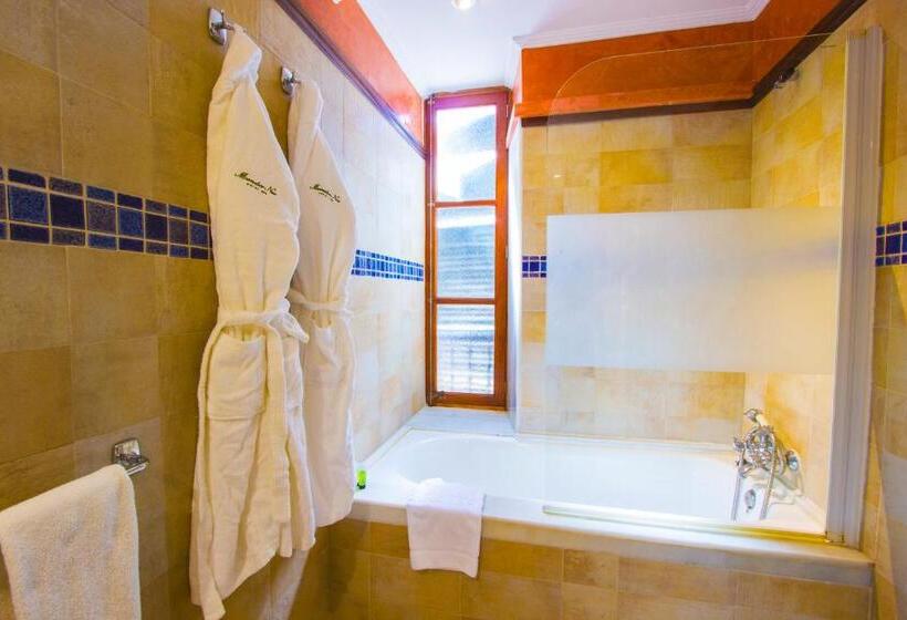 Люкс Повышенной Комфортности, Monnaber Nou Finca Hotel & Spa