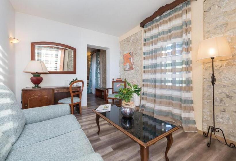 Люкс Повышенной Комфортности, Monnaber Nou Finca Hotel & Spa