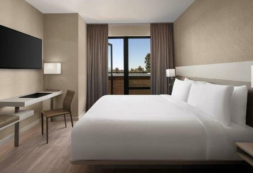 带大床的标准间, Ac Hotel By Marriott Santa Rosa Sonoma Wine Country