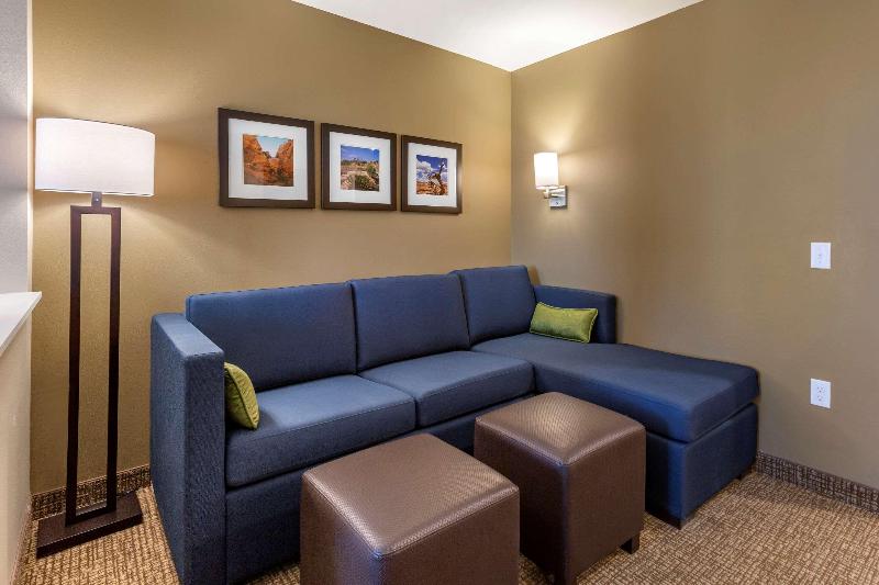 Номер Стандарт Адаптированный для Инвалидов, Holiday Inn Express   Lockport, An Ihg