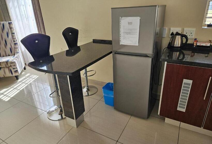 Апартаменты 1 Спальня, Booth Suite Hotel Mafikeng