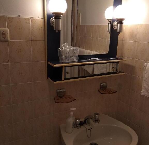 Номер Стандарт Трехместный, Hostal San Francisco