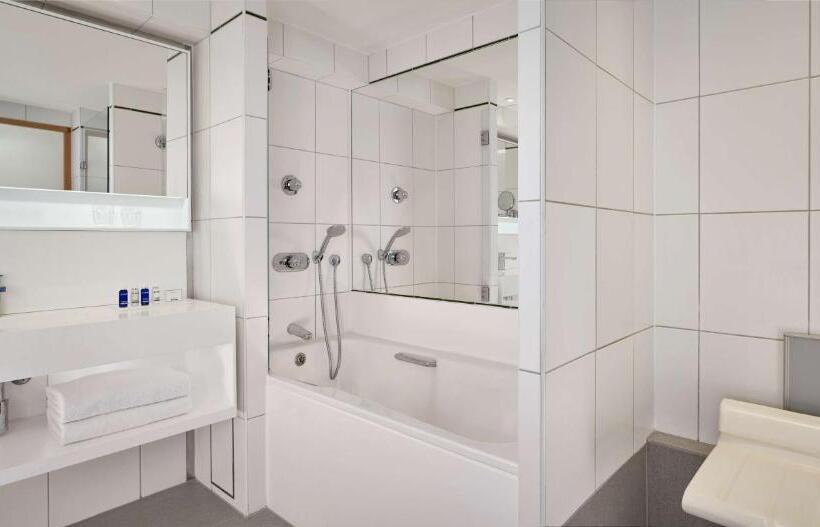 Номер Superior, Park Plaza Victoria London