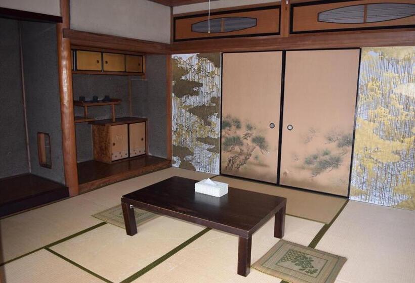 四人标准间, Bakushuku Den Guest House Brew