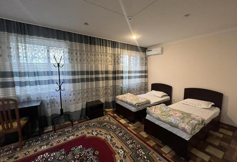 اتاق کلاسیک سه تخته, Koonjak