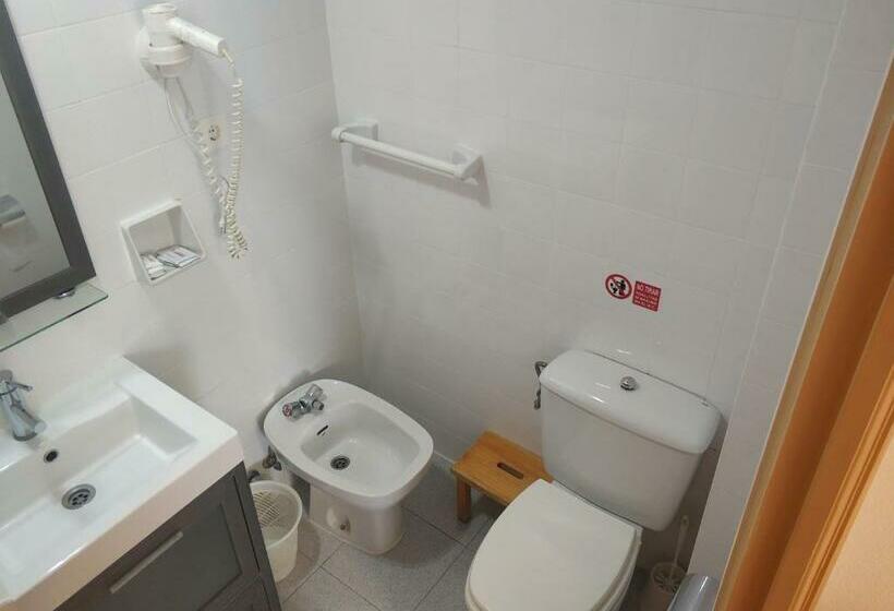 标准间, Hostal Restaurante Iruñako