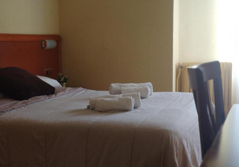 标准间, Hostal Restaurante Iruñako