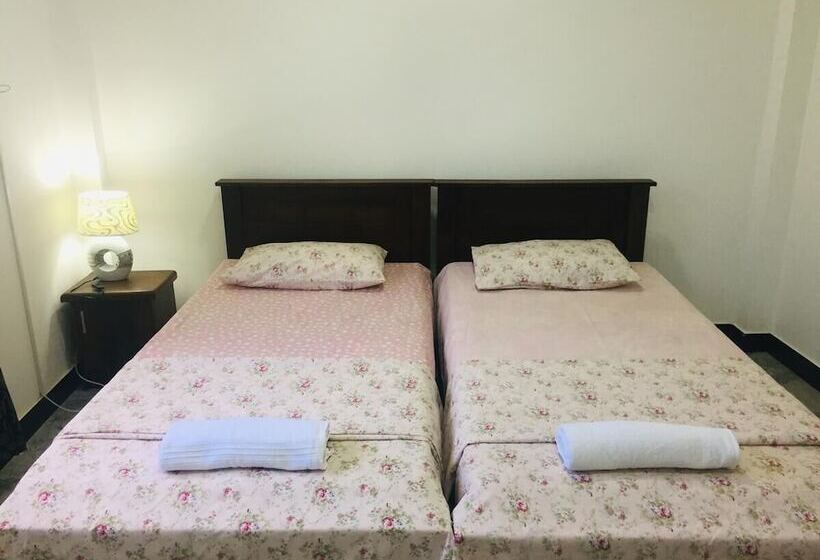 Семейный Номер, Grand Star Guest House