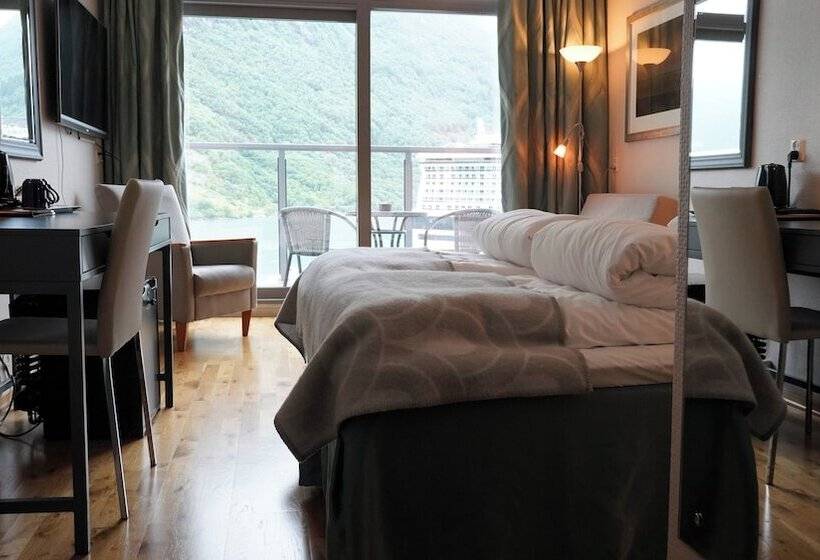 Номер Superior с Видом, Havila Hotel Geiranger