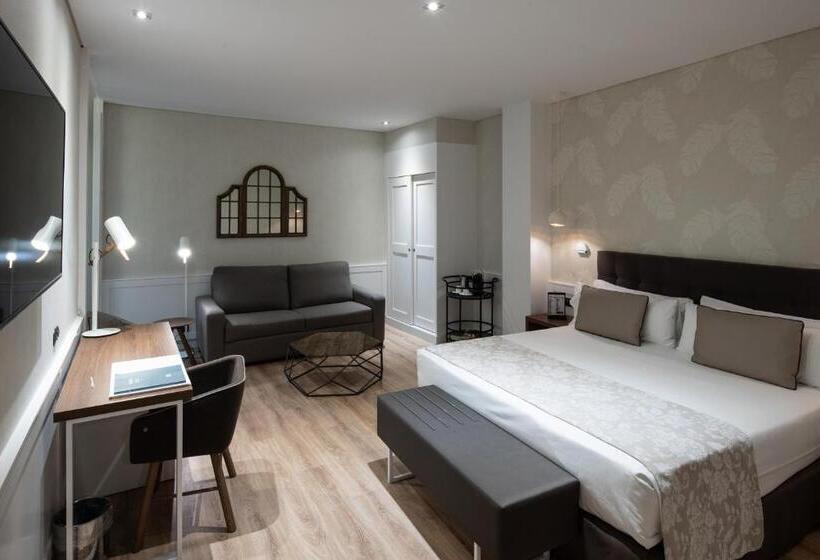 Chambre Supérieure, Catalonia Puerta Del Sol