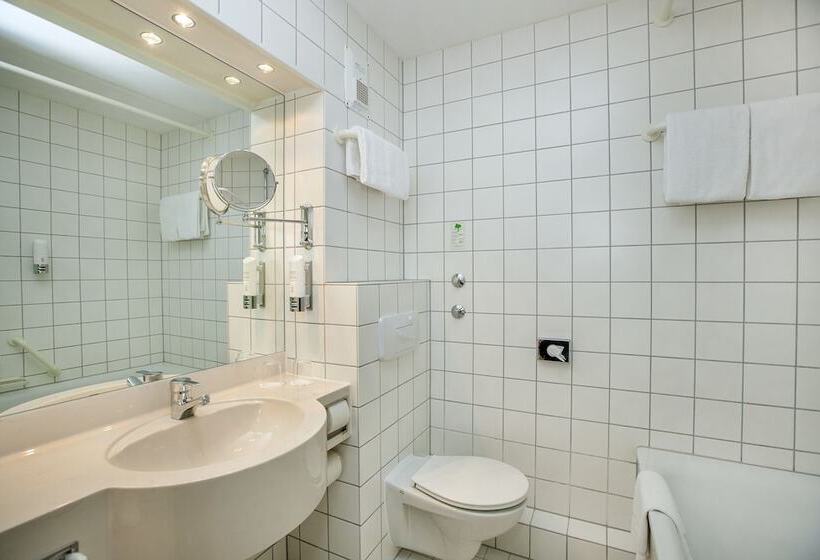 Номер Стандарт с Гостиной, Vienna House Easy By Wyndham Amberg