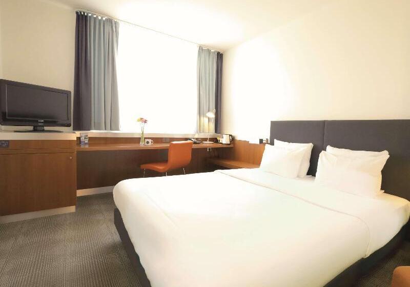 Номер Стандарт, Novotel Erlangen