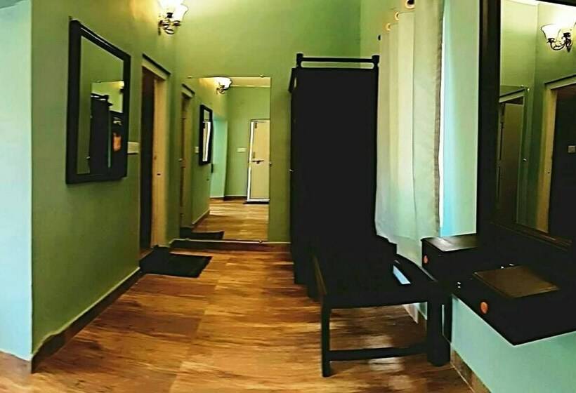 Хижина, Greendale Resort