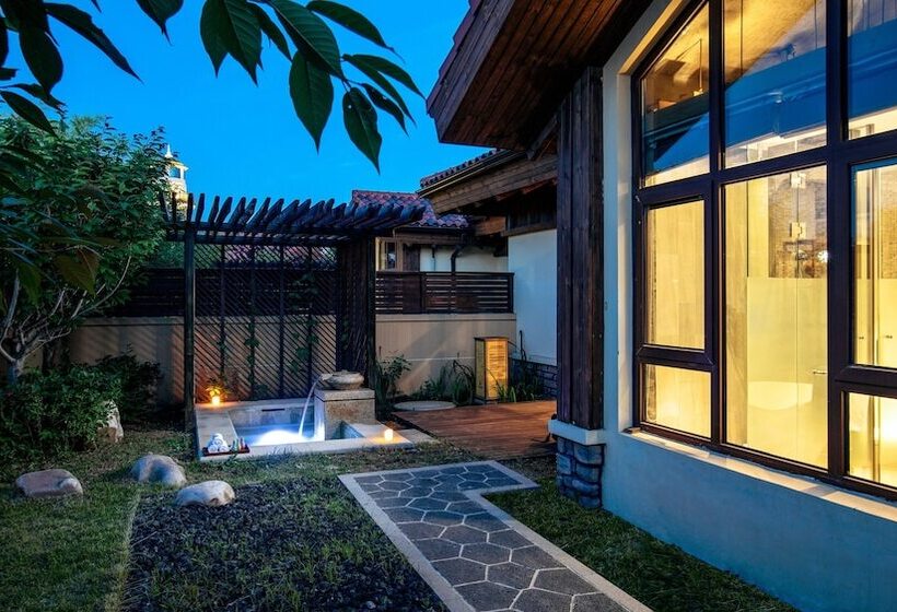 جناح, Holiday Inn Dalian Hot Spring, An Ihg
