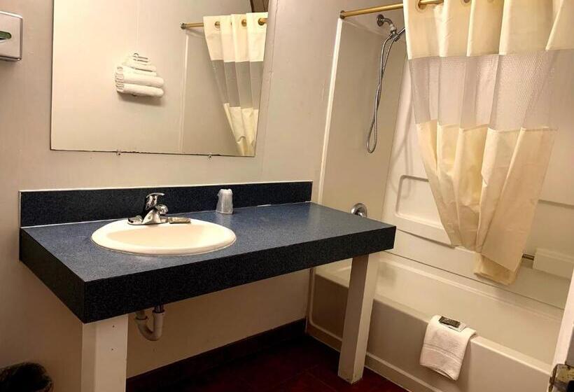 Номер Deluxe, The Ranch Motel