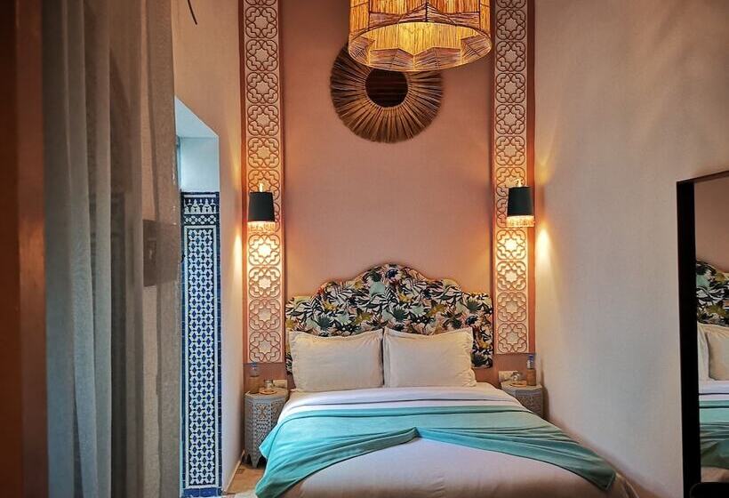 标准间, Riad Louane