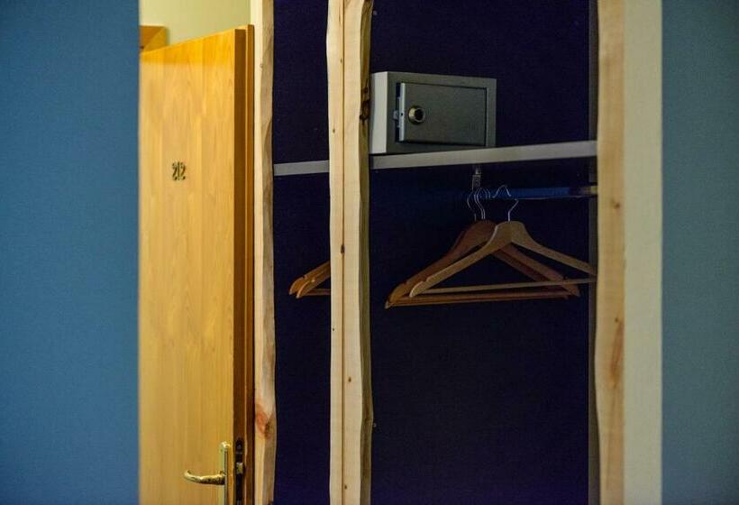 컴포트 트리플 룸, Park Hotel Faloria