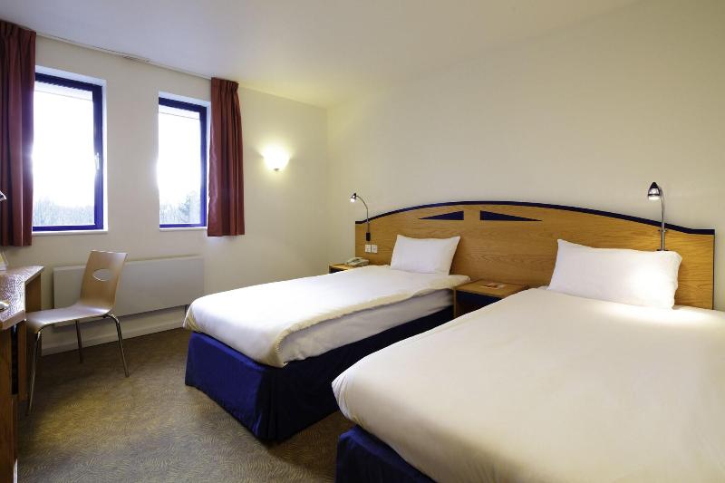Номер Стандарт, Ibis Bradford Shipley