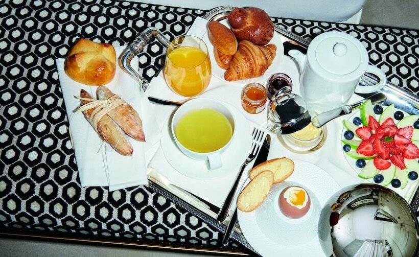 디럭스 룸, Sofitel Lafayette Square Washington Dc