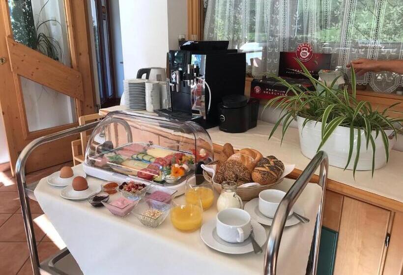 Апартаменты 1 Спальня с Видом, Am Zwölferkogel Appartements