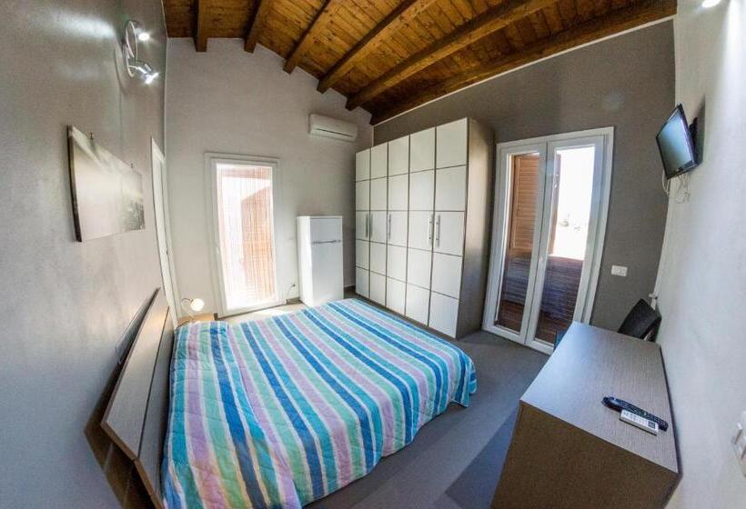 آپارتمان 1 خوابه بدون آشپزخانه, Villa Giambona
