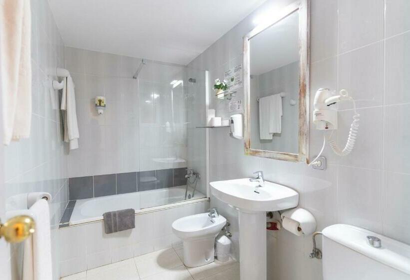 Апартаменты 1 Спальня, Apartamentos Royal Life